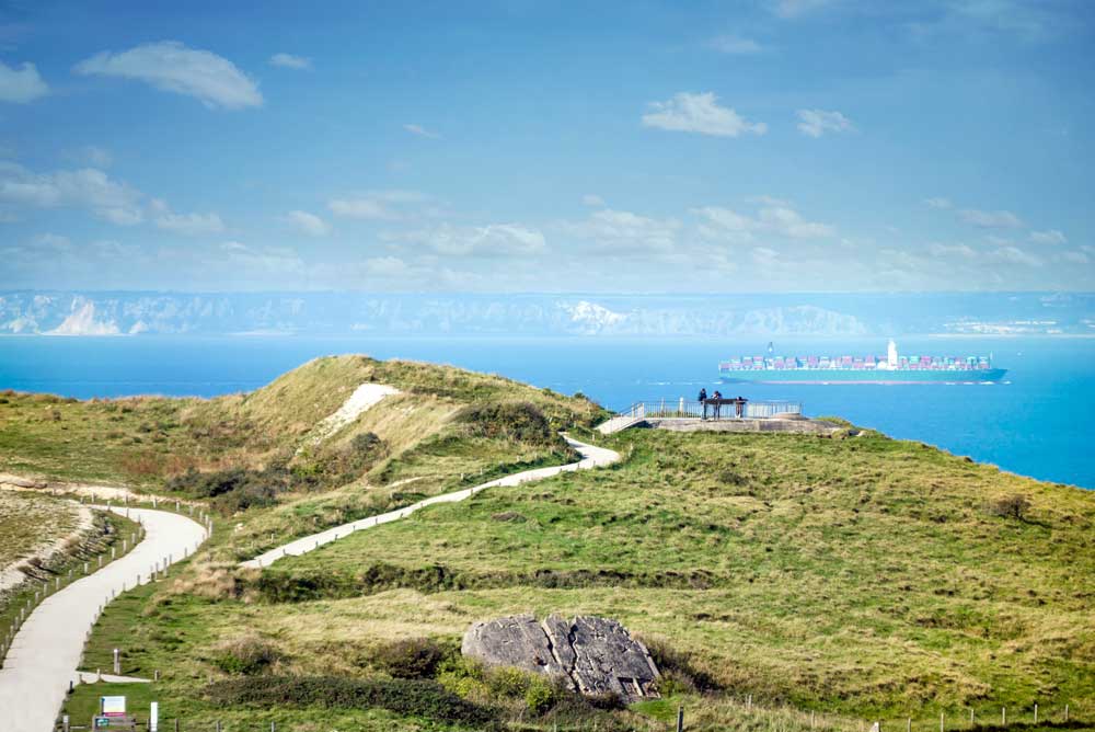 Luxury hotel-style accommodation, just a short hop to Eurotunnel terminal and the Port of Dover
